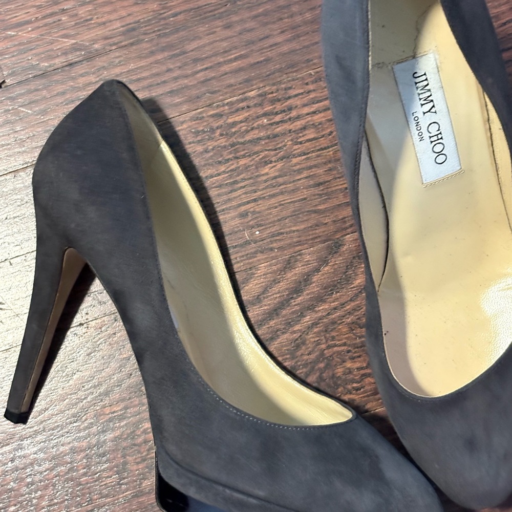 Jimmy Choo Gray Suede Heels Classic Pumps